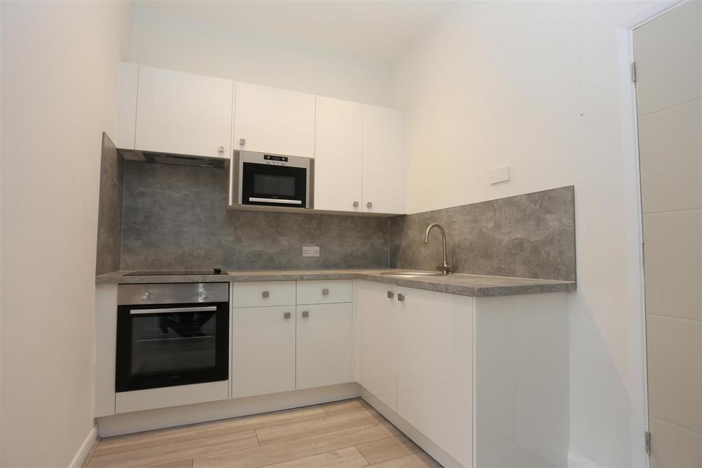 6, 8 Seafield Road, Hove.JPG