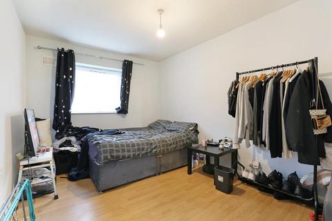 Flat 3, Cherry Court New Road, Mitcham, CR4 4JN