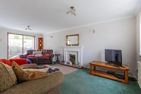 5 bedroom house for sale - Herbert March Close, Cardiff CF5