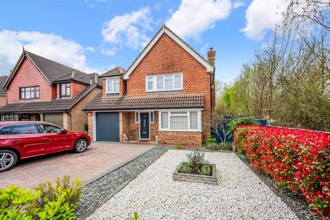 4 bedroom detached house for sale, Nell Gwynne Close, Epsom