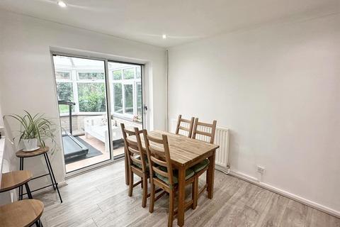 1 Thorpe Close, Sutton Coldfield, B75 6SB