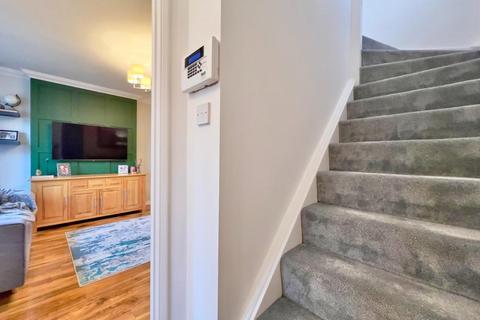 90 Doveside Drive, Darfield, Barnsley, S73 9NW