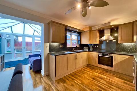 90 Doveside Drive, Darfield, Barnsley, S73 9NW