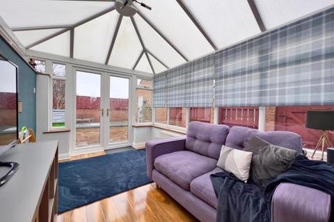 90 Doveside Drive, Darfield, Barnsley, S73 9NW