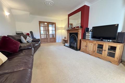 70 Kinross Crescent, Birmingham, B43 7PX