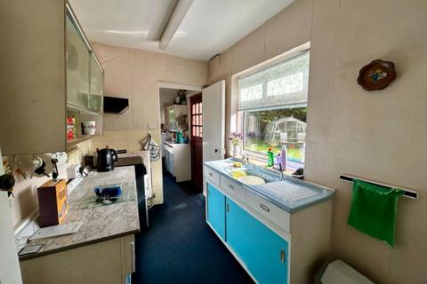 3 bedroom semi-detached house for sale, Kinnerley Road, Whitby, Ellesmere Port