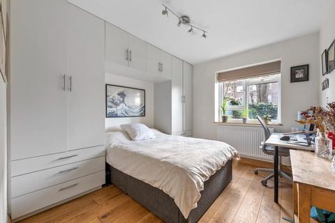 205 Lordship Road, London, N16 5HG