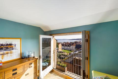 3 bedroom end of terrace house for sale, St. Marys Walk, Scarborough