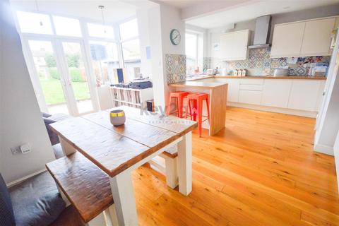 27 Backmoor Road, Sheffield, S8 8LB