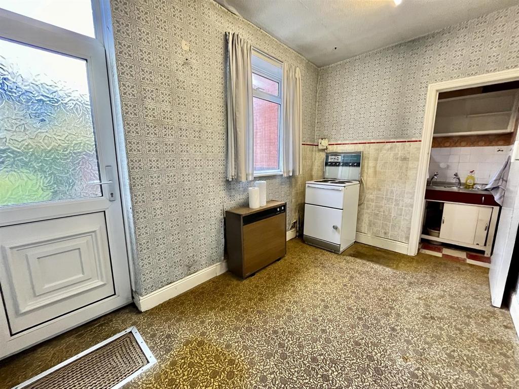 Exley Gardens, Halifax 2 bed terraced house for sale £100,000