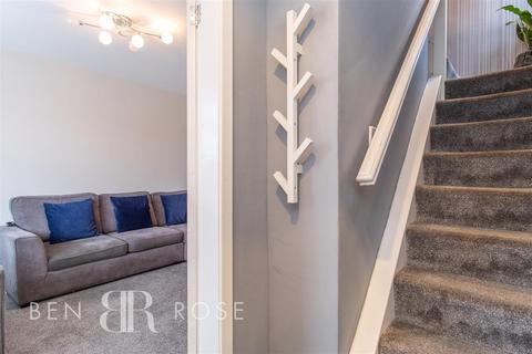 30 Earnshaw Drive, Leyland, PR25 1GS