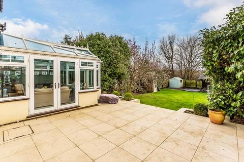 19 Randalls Road, Leatherhead, KT22 7TQ