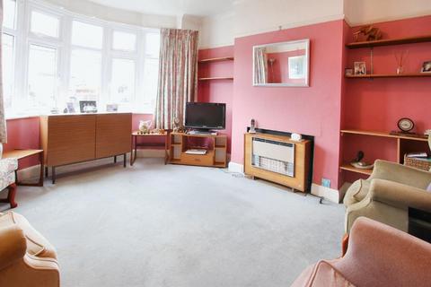 12 Sunmead Close, Fetcham, Leatherhead, KT22 9AP