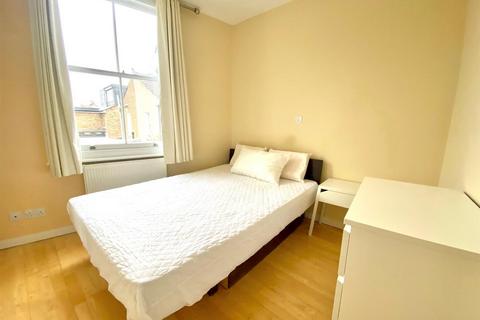 2 bedroom apartment to rent, Kew Road, Richmond