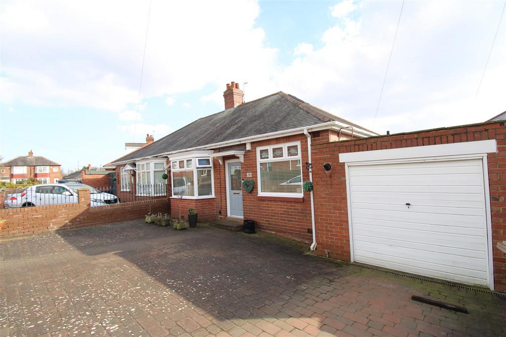 Ashleigh Road, Slatyford, Newcastle... 2 bed semidetached bungalow for