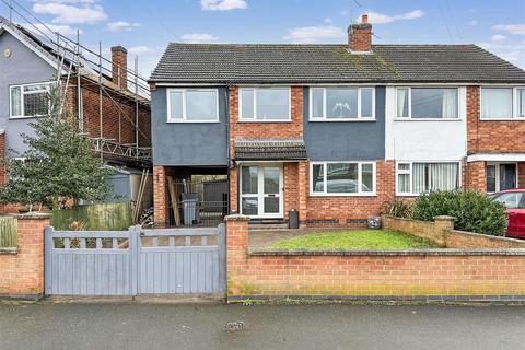 5 bedroom semi-detached house for sale, Riverside Road, Newark