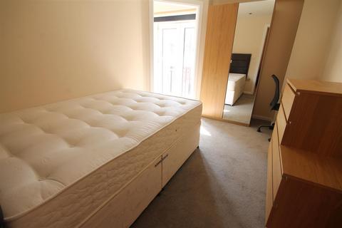 5 bedroom apartment to rent, Rialto, Newcastle City Centre