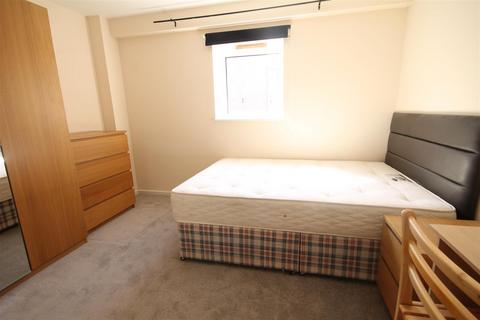 5 bedroom apartment to rent, Rialto, Newcastle City Centre
