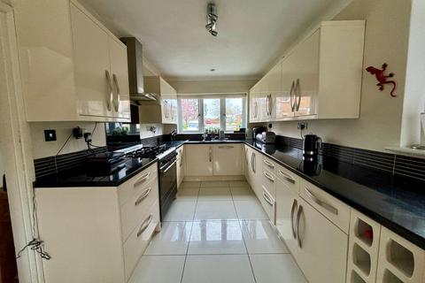 4 bedroom detached house for sale - Salcey Rise, Piddington, Northamptonshire NN7