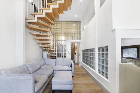4 bedroom house to rent, Plough Terrace, SW11