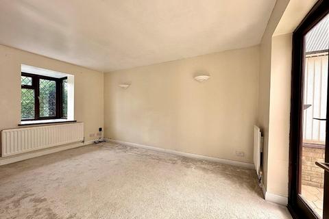 30 Verdant Vale, Northampton, NN4 0SQ