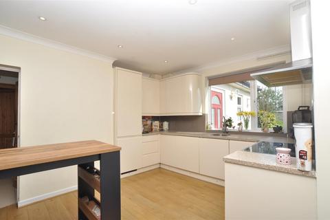 4 bedroom semi-detached house for sale, Stevenage Road, St. Ippolyts, Hitchin