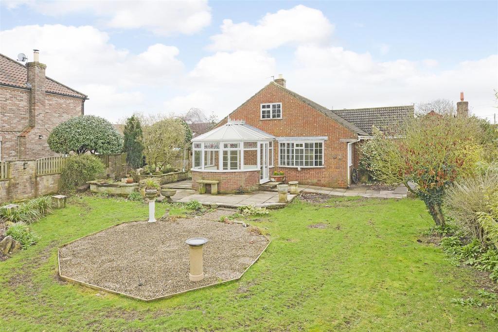 Marton Court, Marton Cum Grafton, York 3 bed bungalow for sale £495,000