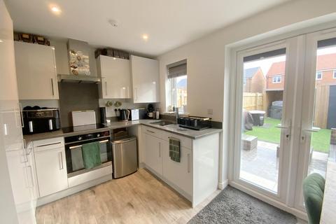 3 bedroom end of terrace house for sale, Eagle Drive, Humberston