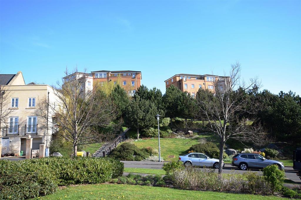 Woodacre, Portishead 2 bed duplex for sale £269,950