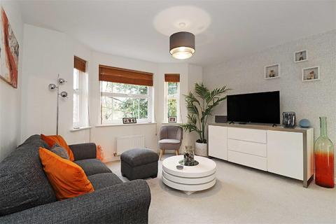 2 bedroom apartment for sale, Kentmere Road, Timperley