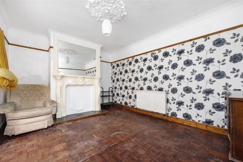 3 bedroom semi-detached house for sale - Shortgate Road, Moulsecoomb, Brighton