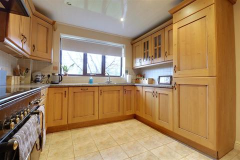 17 Ashdale Close, Alsager, Stoke-on-trent, ST7 2EN