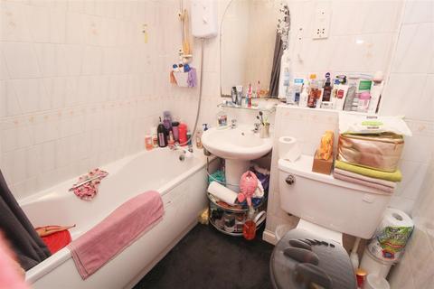 22 Downland, Two Mile Ash, Milton Keynes, MK8 8AS