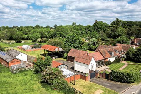 4 bedroom property with land for sale, Henley Road, Claverdon, Warwick