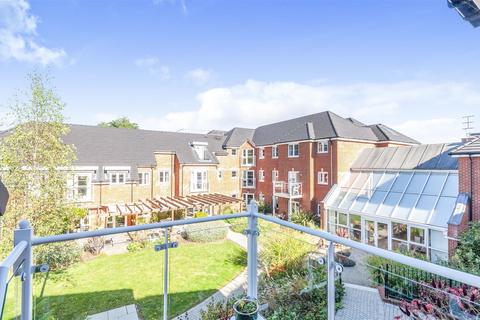 2 bedroom apartment for sale, Park House, Old Park Road, Hitchin