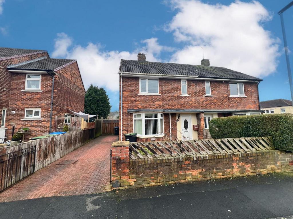 Tudhoe Moor, Spennymoor 2 bed semidetached house £80,000