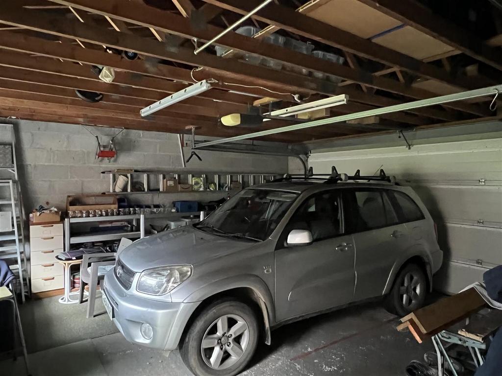 Integral Garage: