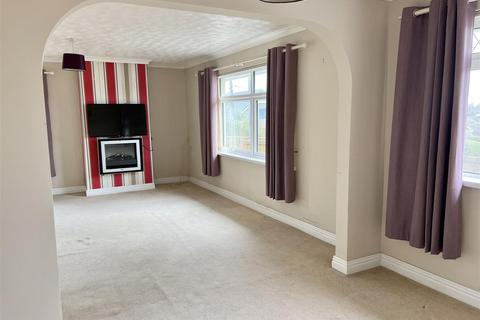 1 Bownder Vean, St Austell, PL25 3DB