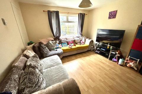 3 bedroom end of terrace house for sale - Flaxlands Court, Lings, Northampton NN3