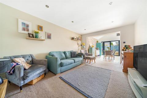 7 Briars End, Crossways, Dorchester, DT2 8UD