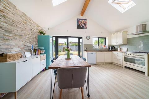 7 Briars End, Crossways, Dorchester, DT2 8UD