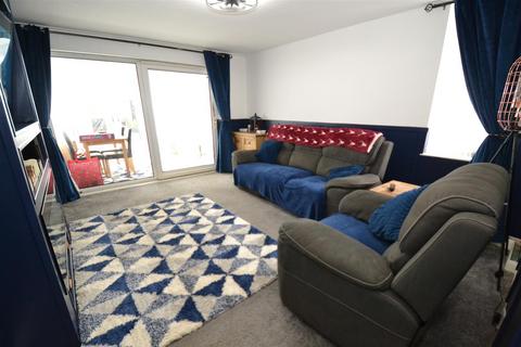296 Beacon Road, Wibsey, Bradford, BD6 3DU