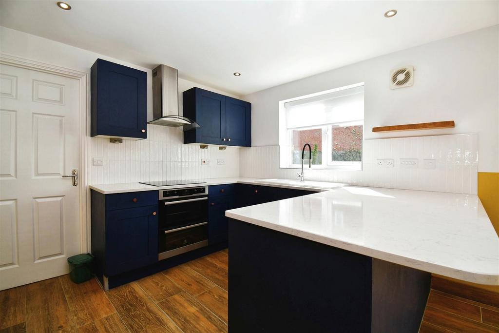 Dining kitchen