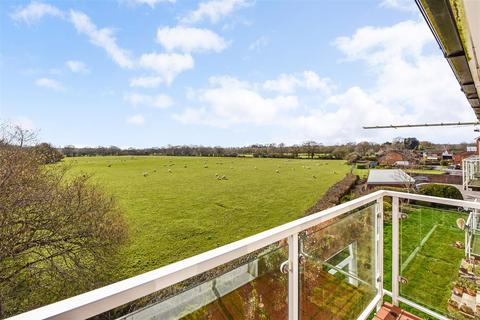 Flat 5, James Court Tadburn Road, Romsey, SO51 5BL