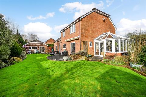 4 bedroom detached house for sale, Fletchwood Road, Totton, Hampshire