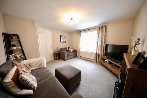 3 bedroom detached house for sale - Viola Close, Kingswood, Hull