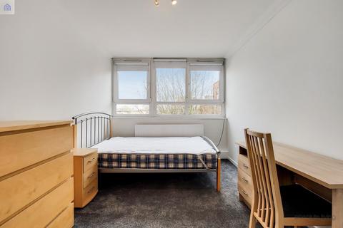 3 bedroom flat for sale, Yelverton Road, Battersea  SW11