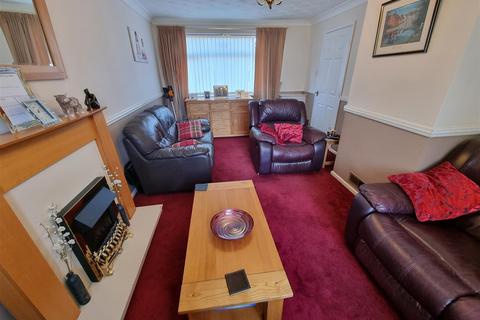 2 bedroom end of terrace house for sale, Hazel Way, Gorleston