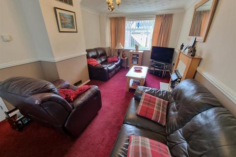 2 bedroom end of terrace house for sale, Hazel Way, Gorleston