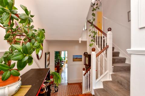 49 Bower Mount Road, Maidstone, ME16 8AX